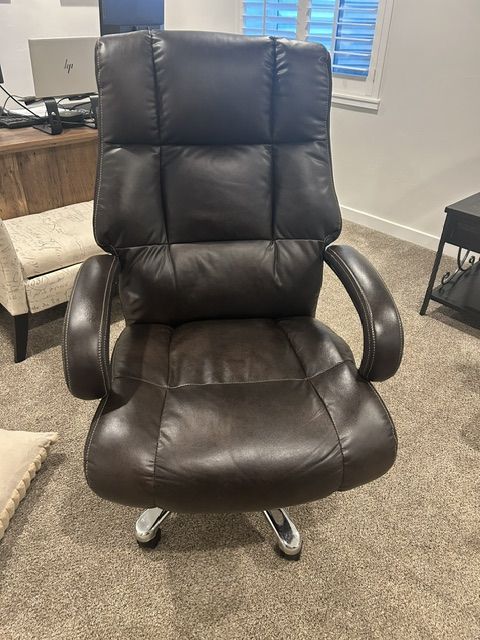 Nice office chair