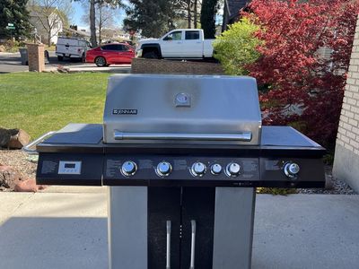Jenn-Air Natural Gas Grill