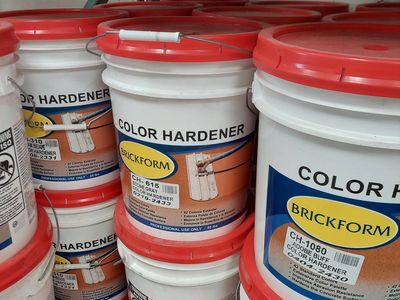 BRICKFORM COLOR HARDENER
