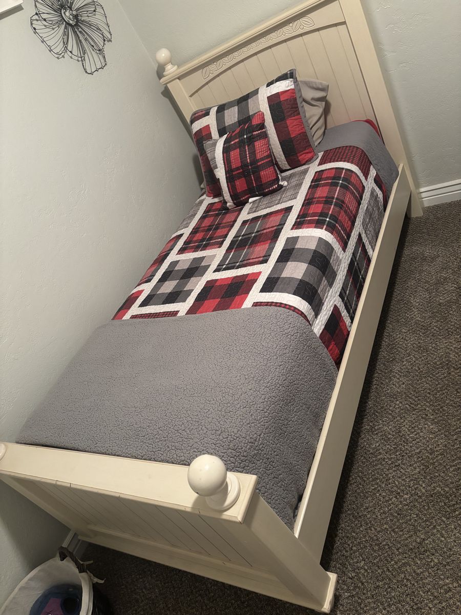 Entire Twin Bed Set Up