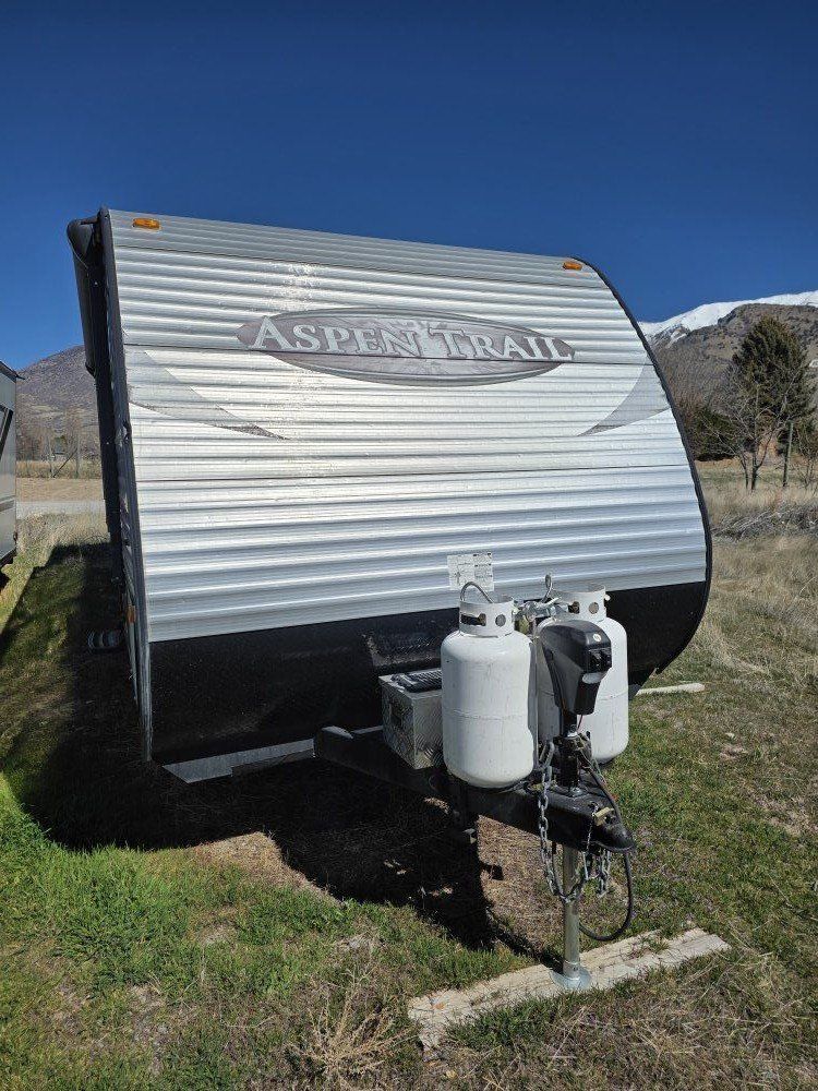 2015 Dutchmen Aspen Trail travel trailer