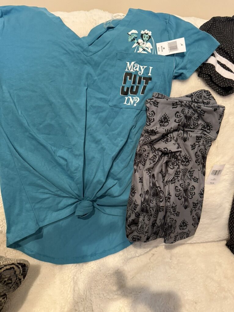 Haunted Mansion Outfit