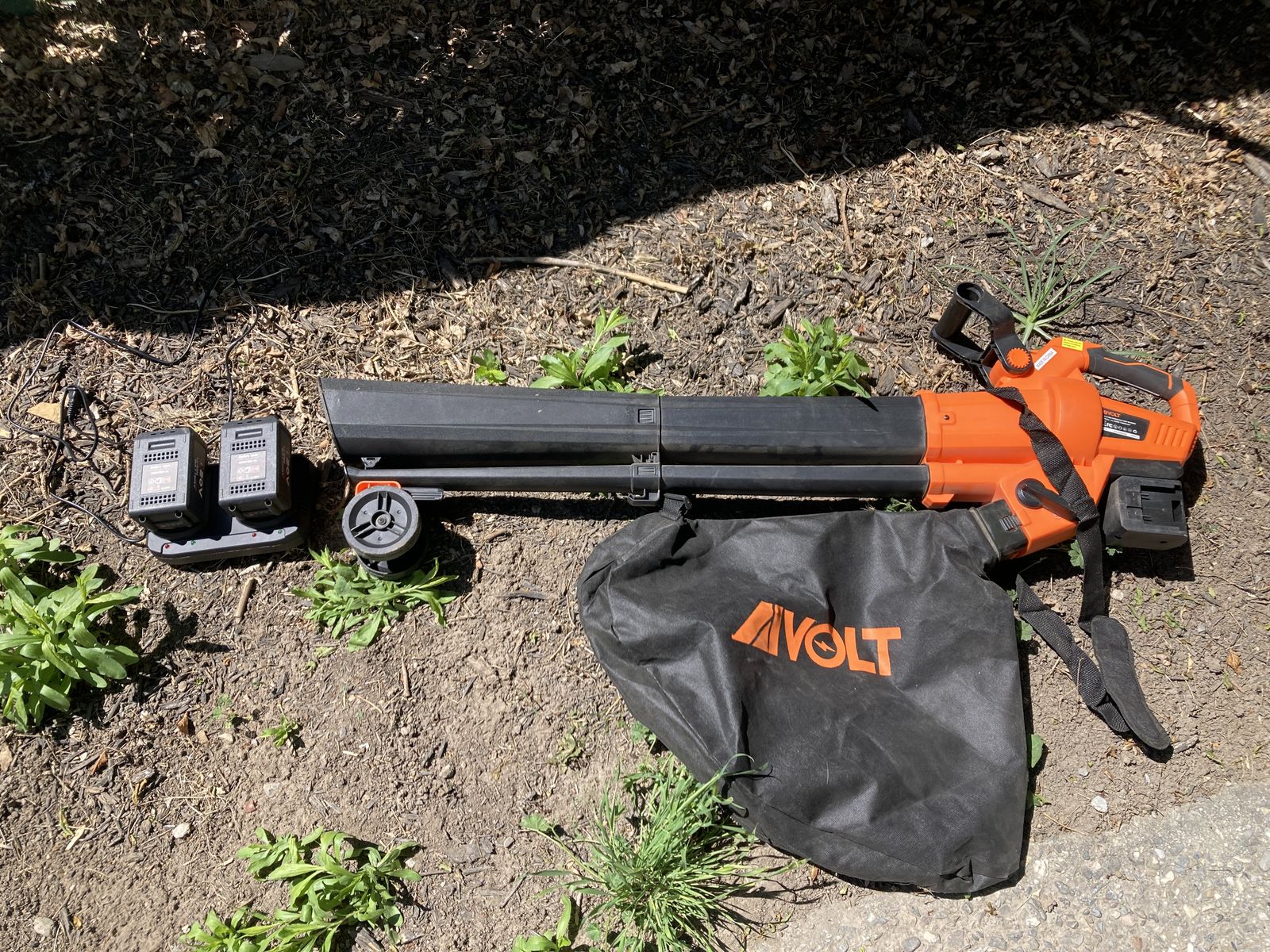 AIVOLT 3-in-1 Cordless Leaf Blower Vacuum Mulcher 40V