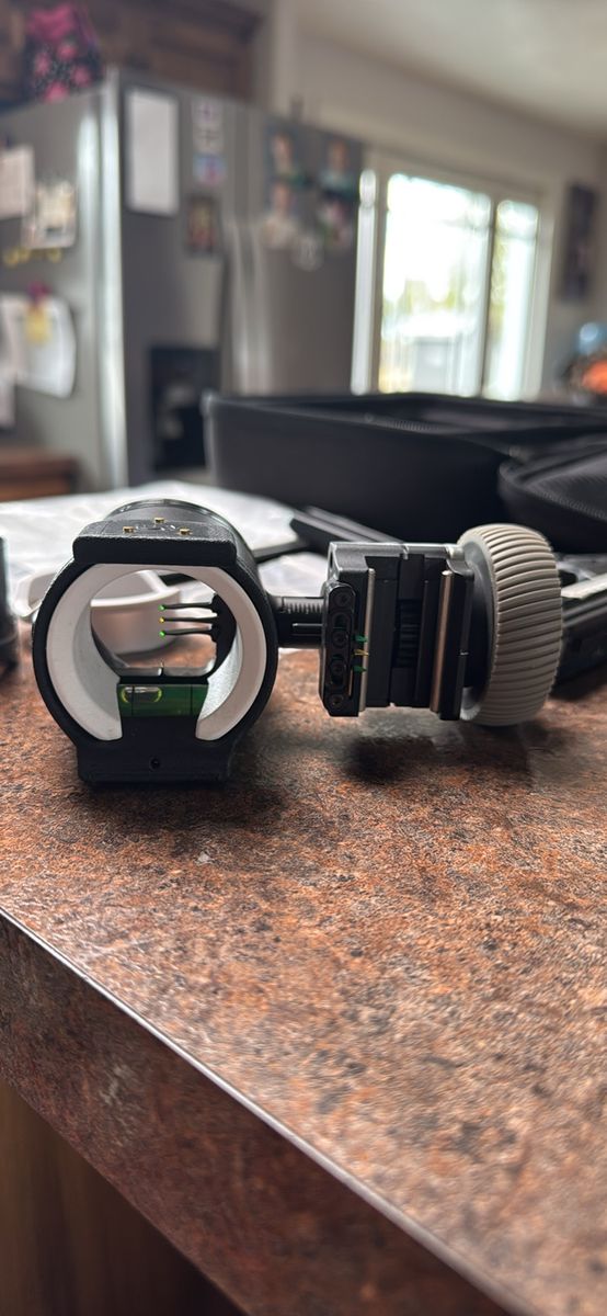 Ultra View UV Slider Bow Sight Right 