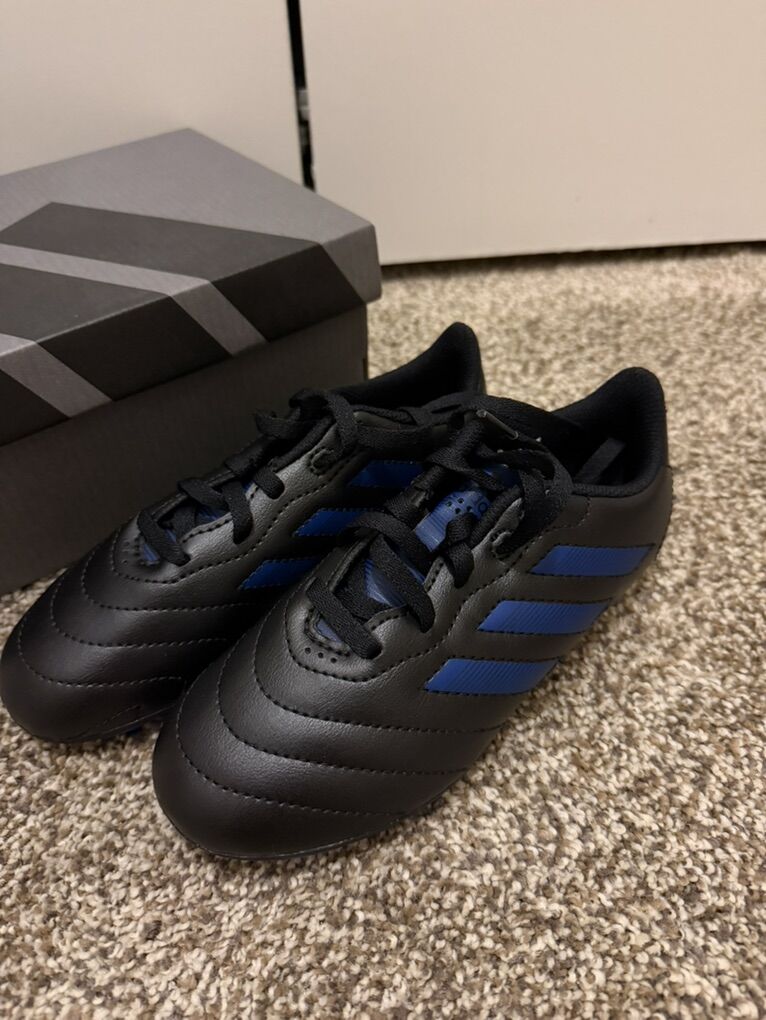 Adidas Soccer Shoes Size 1