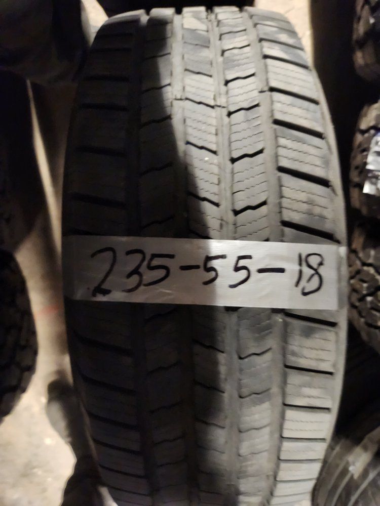 235/55r18 michelin defender