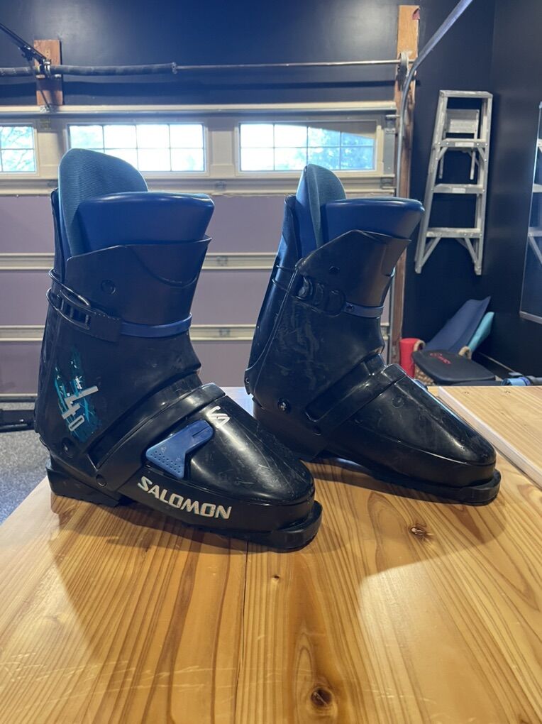 Ski Boots (27.0)