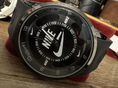 Nike Black Analog Wristwatch with Rubber Strap