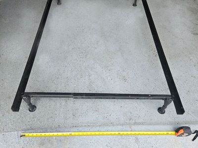 Twin / Full mattress frame