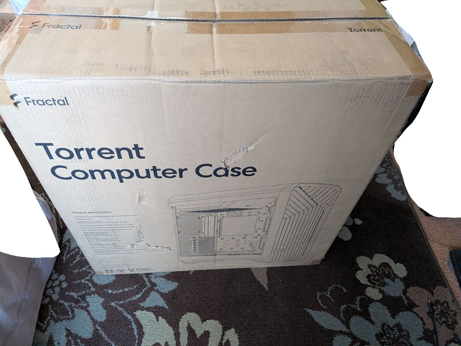 Fractal Torrent ARGB case, Razer Huntsman V3 Pro TKL 8Khz keyboard, Corsair Scimitar Elite Wireless SE mouse