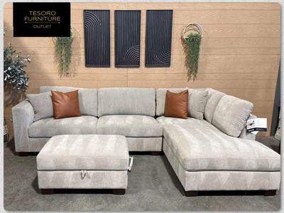 THOMASVILLE WALSEN SECTIONAL AND OTTOMAN