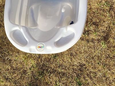 Free bath tub