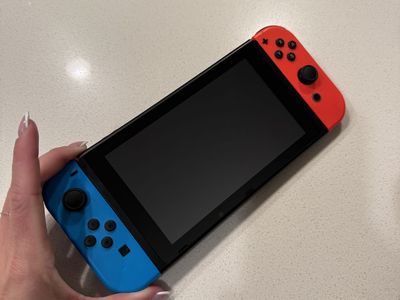 Nintendo Switch (Barely Used In Great Condition)