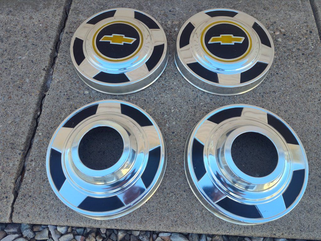 CHEVY K10 K20 HUBCAPS SQUARE BODY 4X4