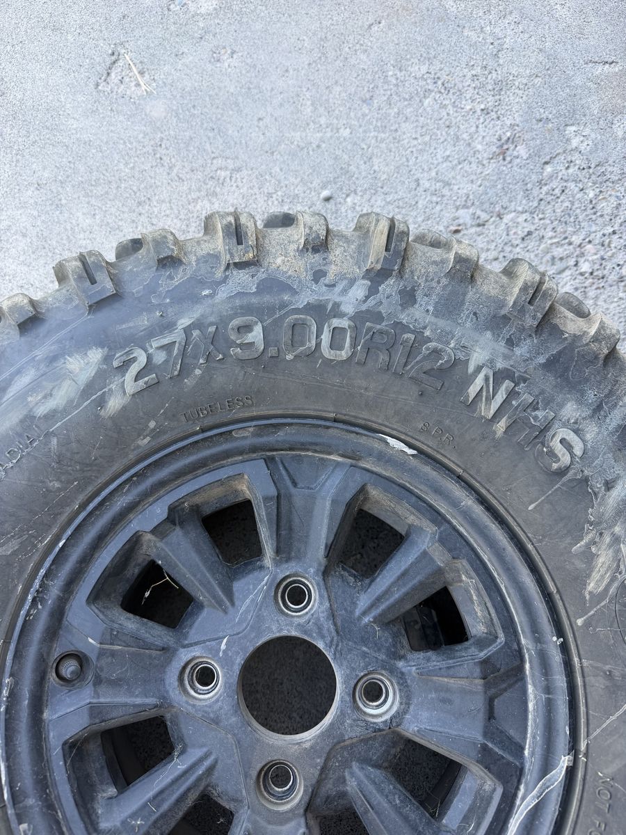 Dirt commander ATV/UTV wheels and tires