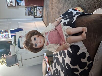 Geppeddo porcelain dolls 8 inch baby