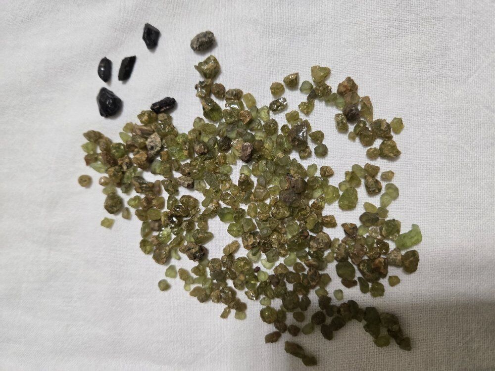 Peridot (green) Gem Stones