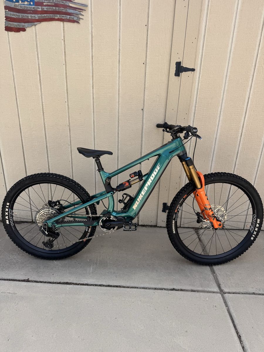 Nukeproof Megawatt 297 Alloy Fox Factory E-bike. Medium 