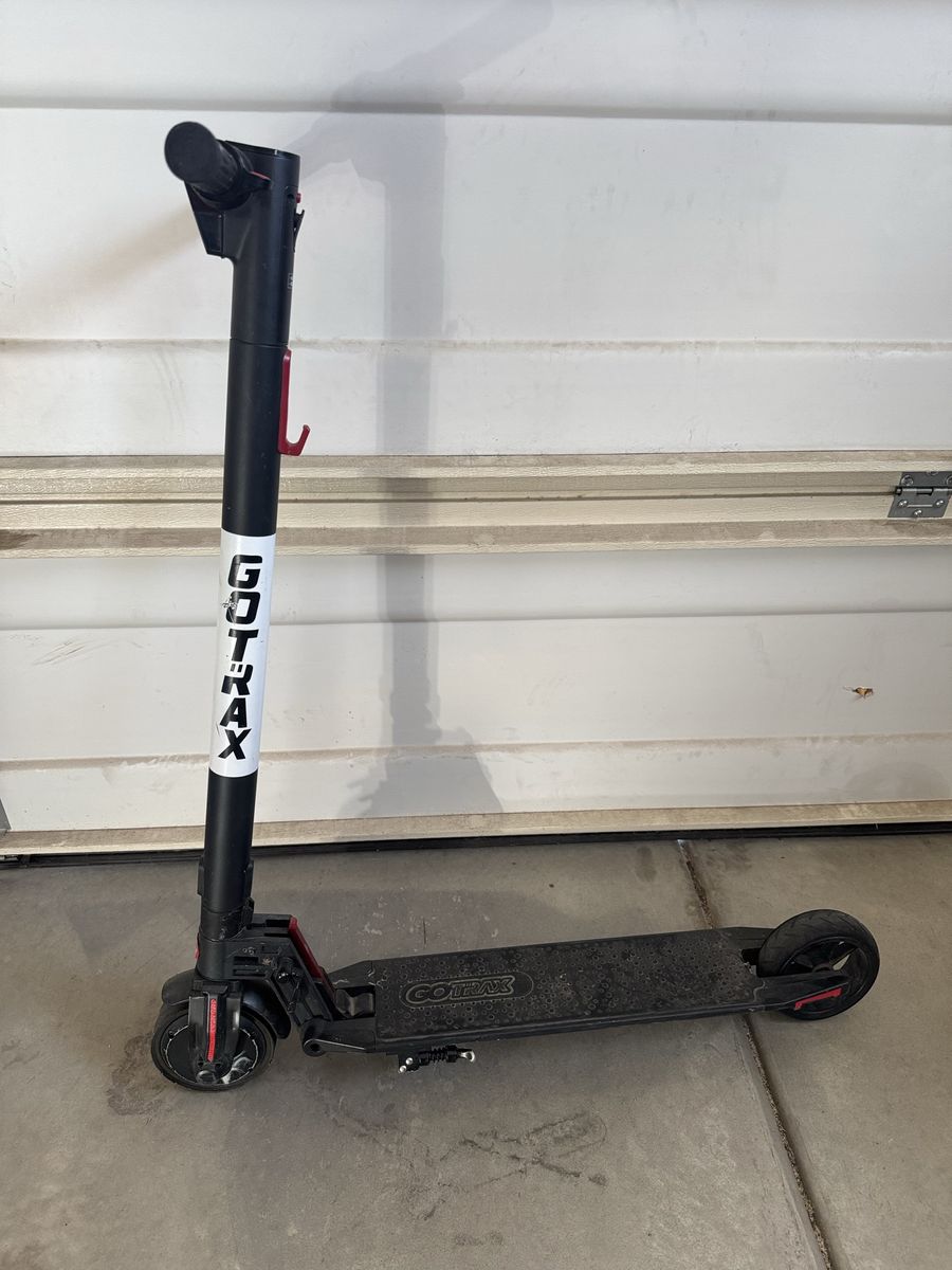 GOTRAX GXL V2 Commuting Electric Scooter - Black, Portable Design