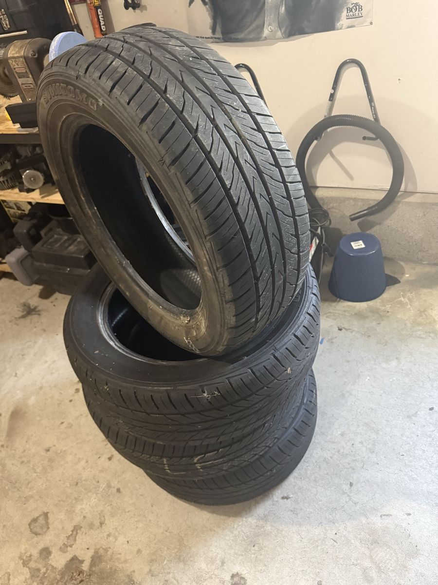 225/55R17 Sumitomo Tires