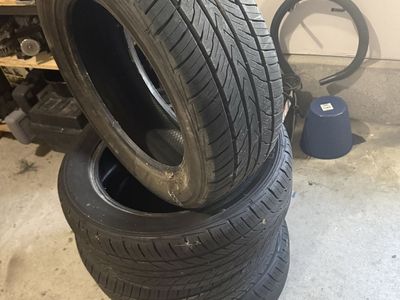 225/55R17 Sumitomo Tires