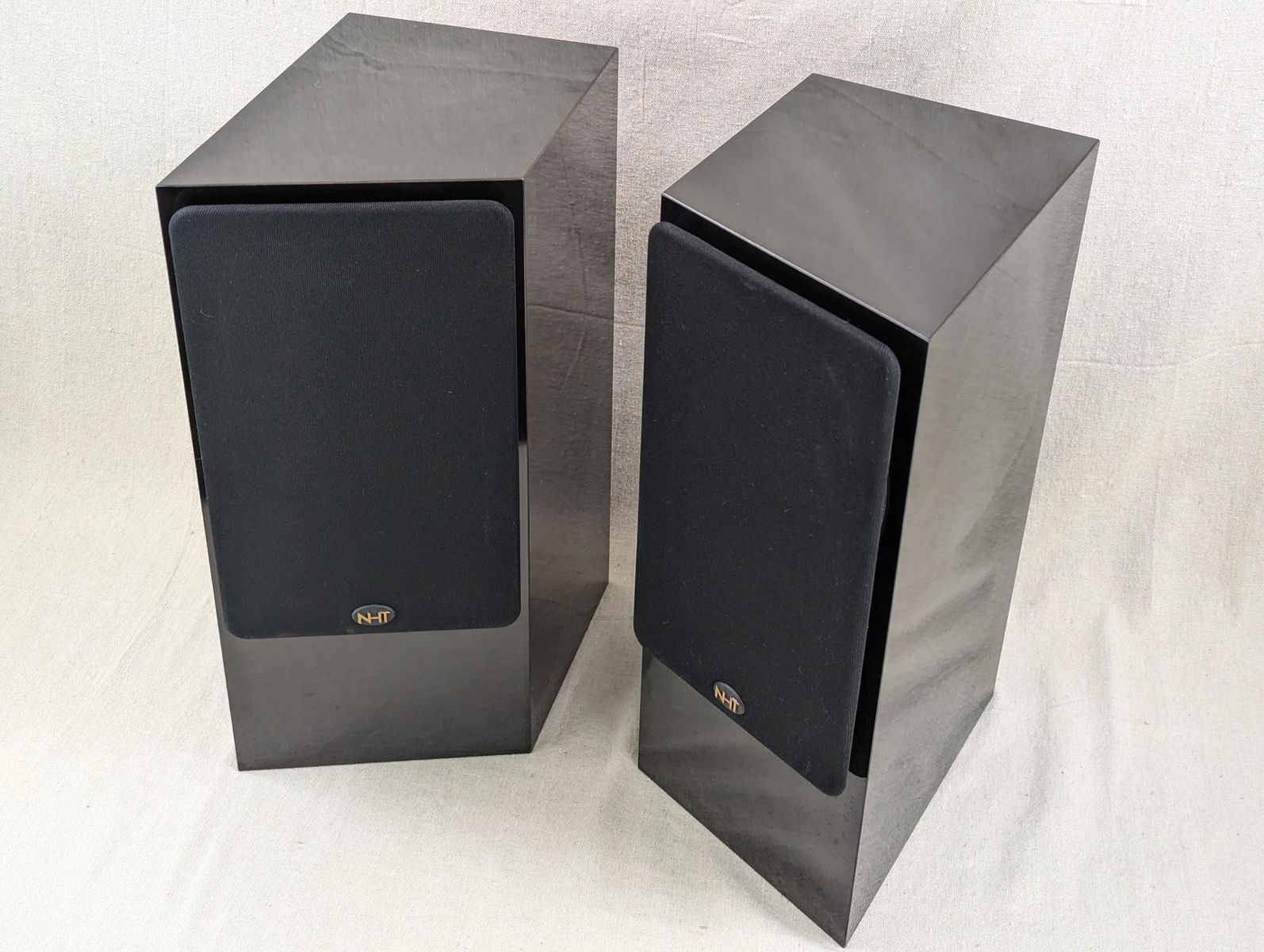 NHT 1.5 Bookshelf Speakers - Gloss Black Finish - Angular Design - Tested Exc...