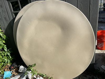 2 Round Foldable Tables
