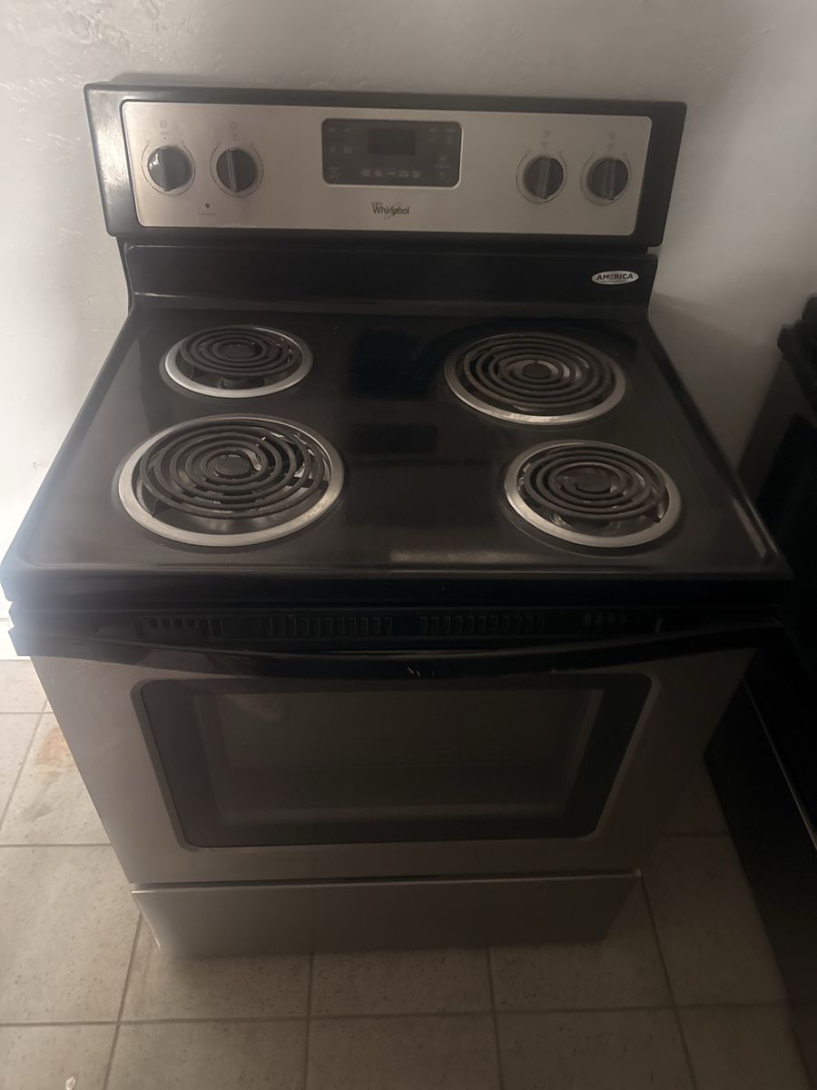 Whirlpool Electric Range Stove Oven Stainless Steel Black 4-Burner
