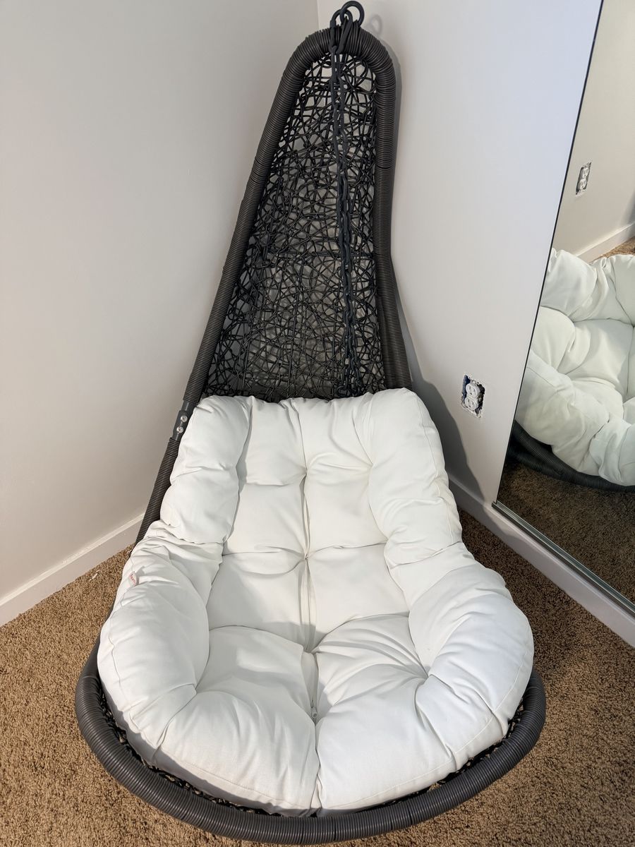 Rattan wicker hanging porch swing