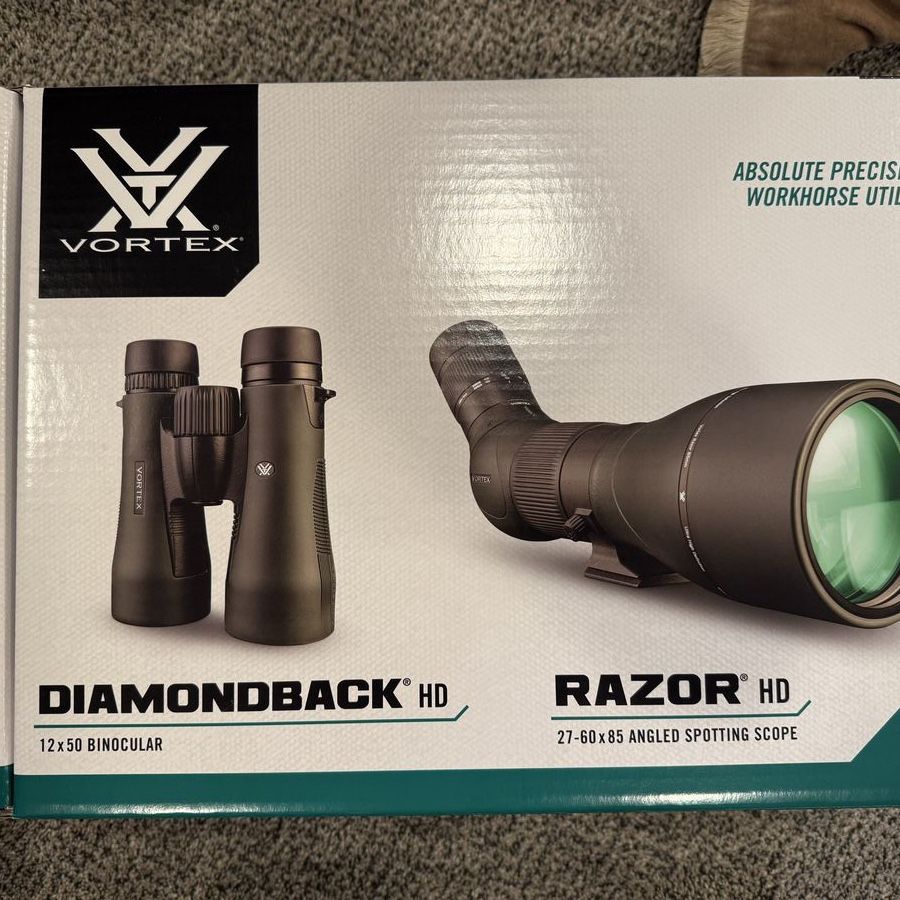 Vortex Razor HD 27-60x85 Spotting Scope Bundle
