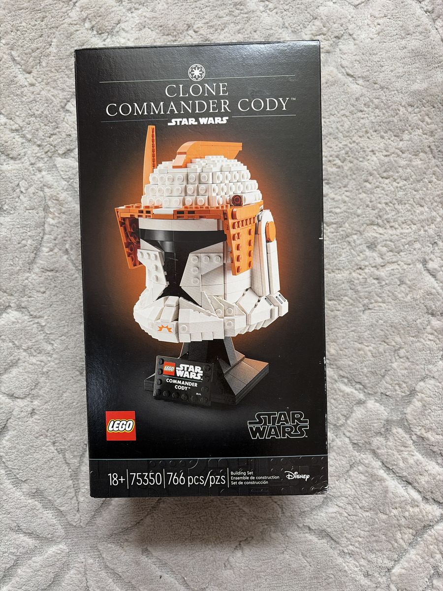 LEGO Star Wars Clone Commander Cody Helmet Set 75350 - 766 Pcs (Ages 18+)