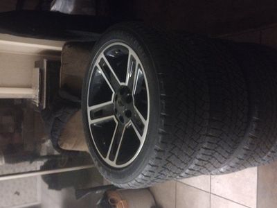 Chevrolet 22 inch rims & tires