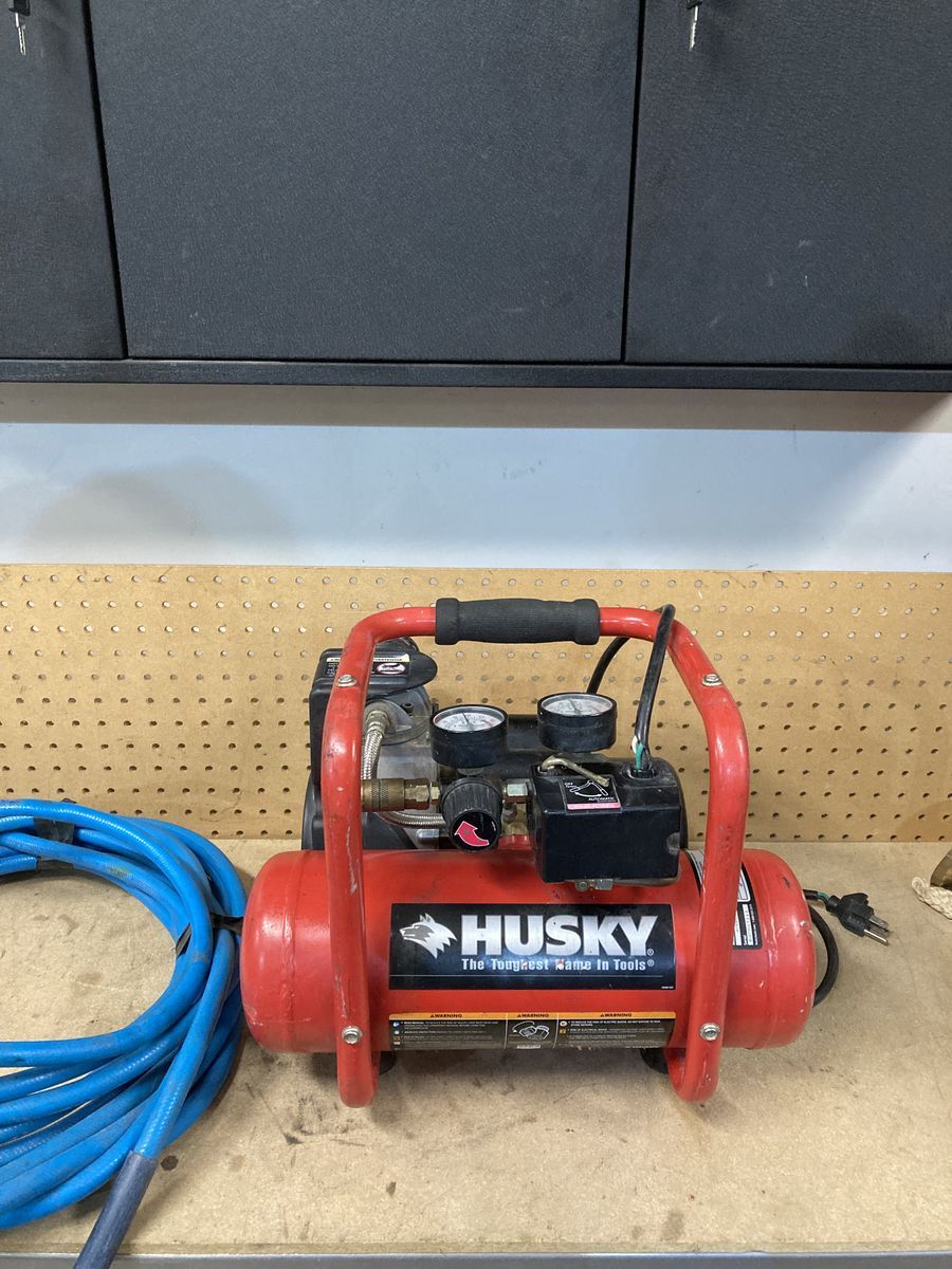 Husky compressor and air hose