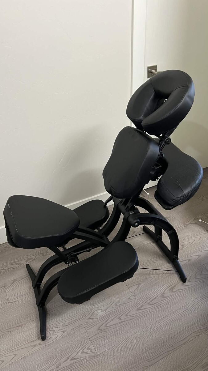 EarthLite Massage chair