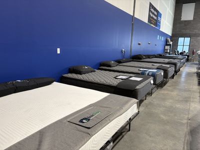 CLOSEOUT MATTRESS WAREHOUSE
