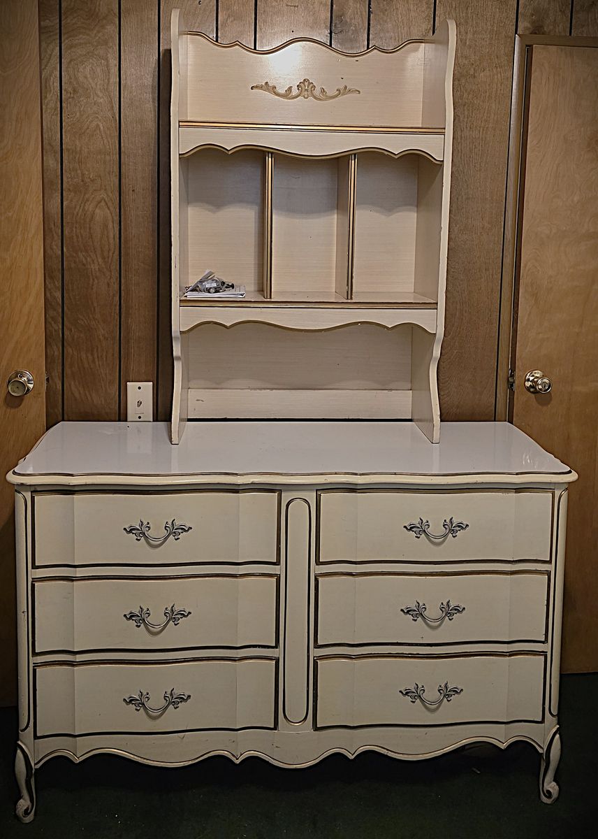 Vintage: 4-piece Sears Dixie Dresser w/ Shelf