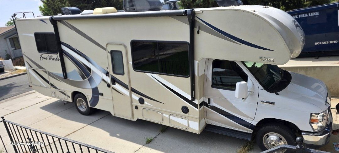 2018 Thor Fourwinds 30ft