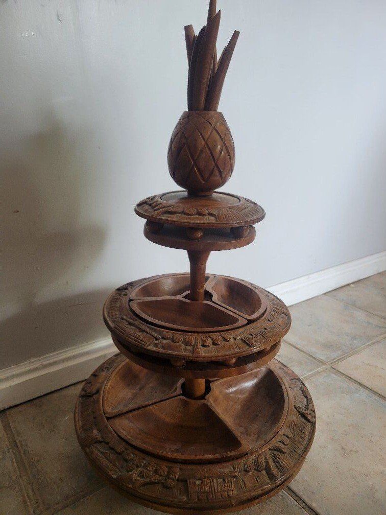 Antiques vases lamps Electronics & more