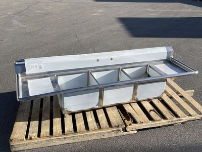 STEELTON Commercial 3 Compartment Sink 90” 18-gauge Stainless Steel 522CS31818LR