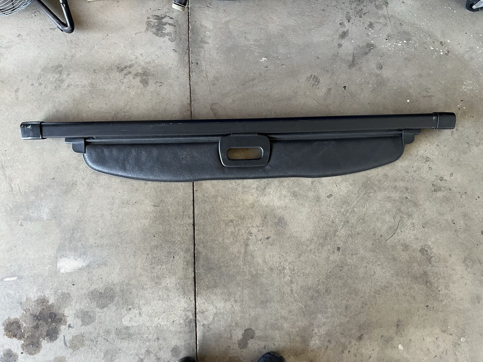 2011-2022 Jeep Grand Cherokee OEM Trunk Retractable Cover
