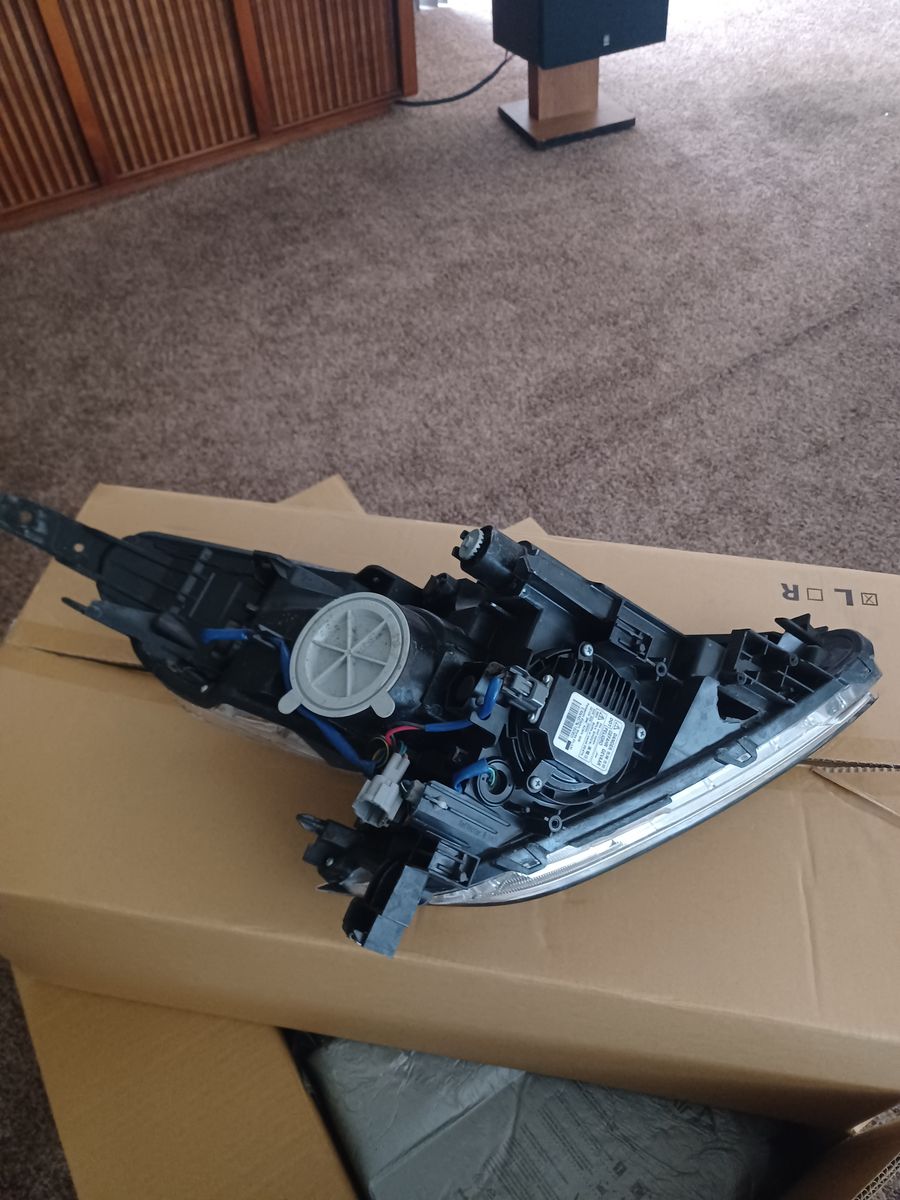 Main image 4
