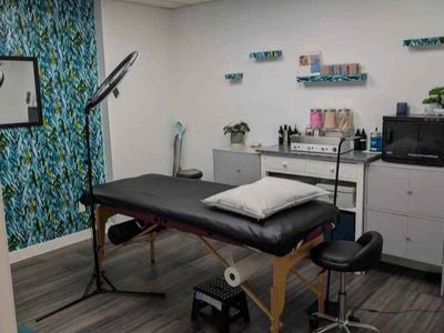 spa/Esthetics/lashes/pmu/waxing TREATMENT ROOM