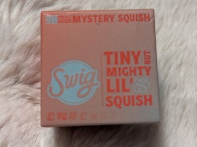 Swig Tiny But Mighty Lil' Squish BLUE Squish