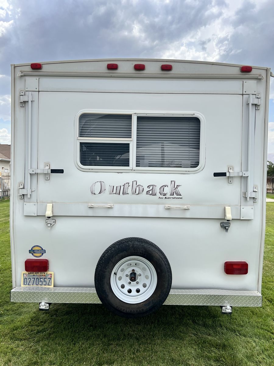 Travel trailer 
