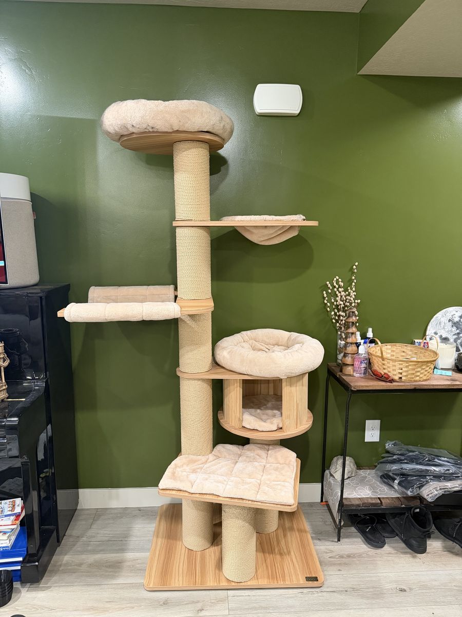 Cat tree