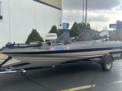 1986 Bayliner Trophy Bass 18’