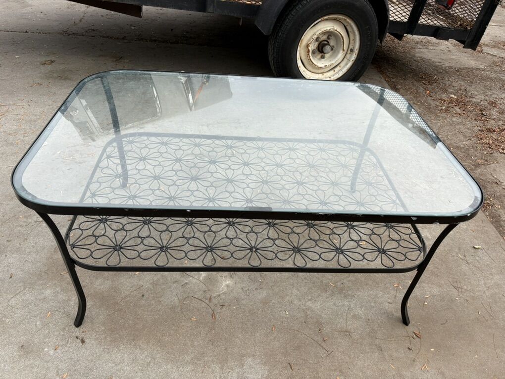 Living Room Table / Coffe Table