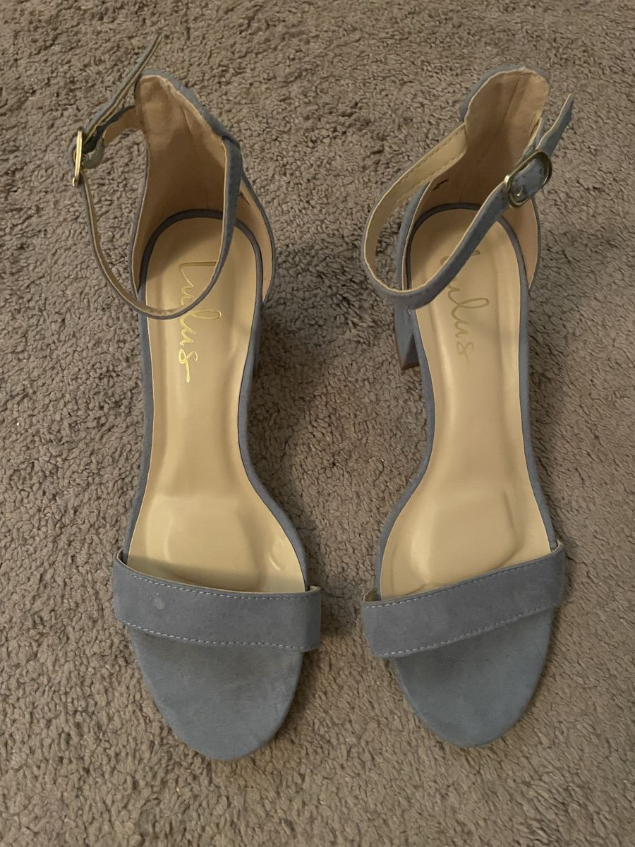 Lulus size 8 strappy sandals with heel