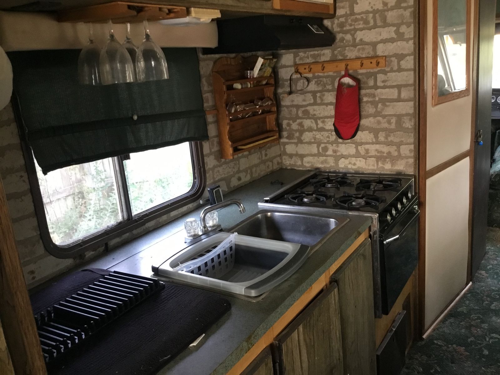 Main image 12