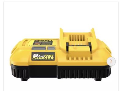 8 AMP DEWALT 20V MAX/60V MAX FLEXVOLT Lithium-Ion Fan Cooled Fast Battery Charger